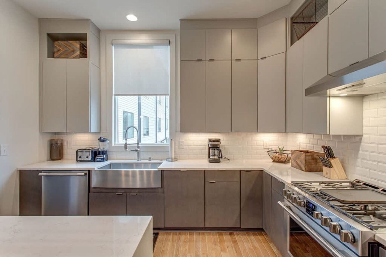 1120 Argyle Ave #1051679P - Photo 7 of 25