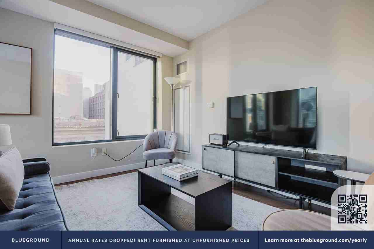 45 Stuart Street - Photo 4 of 46