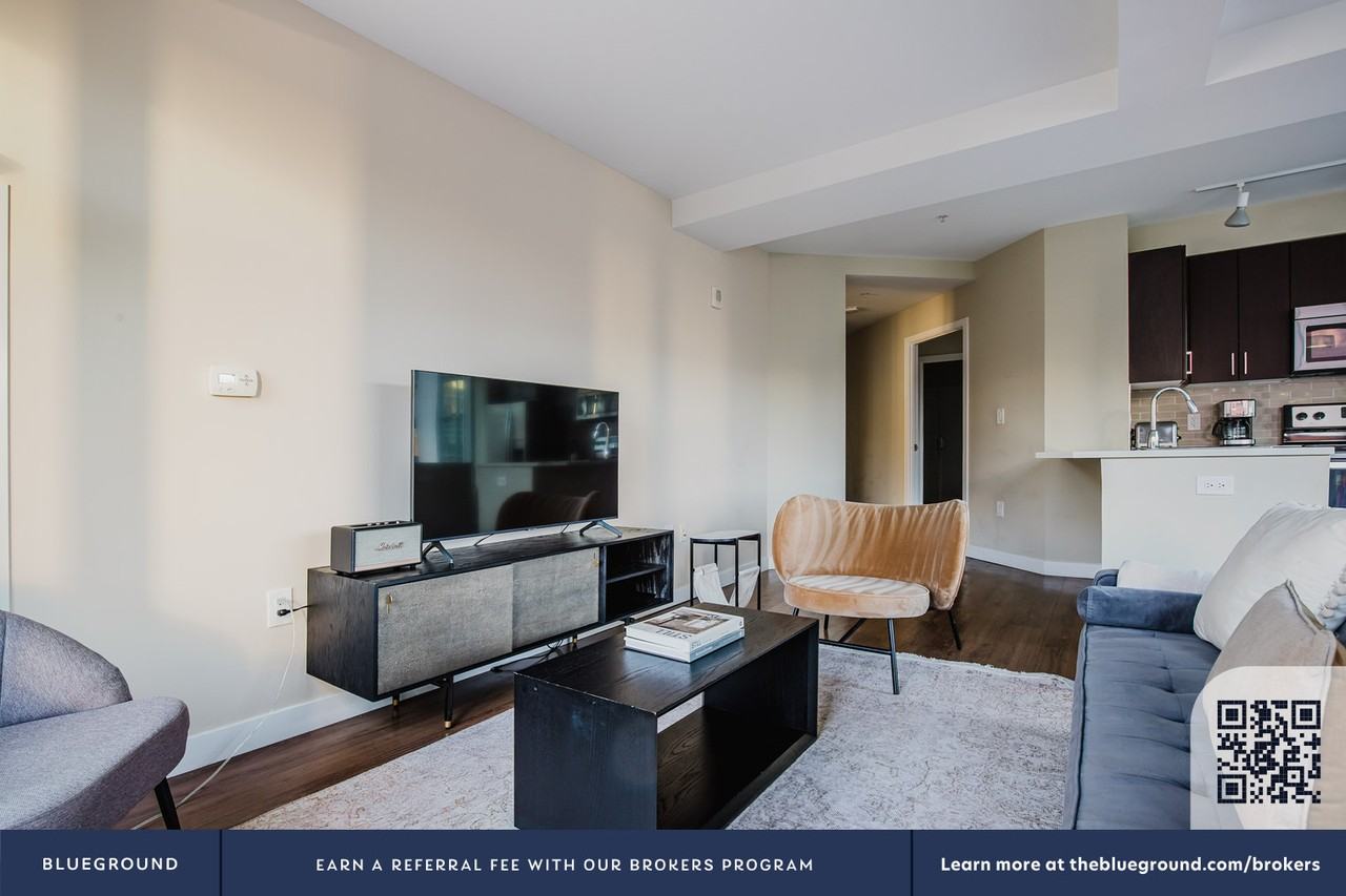 45 Stuart Street - Photo 5 of 46