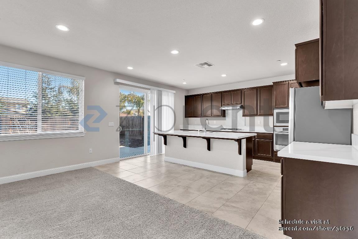 334 Mabel Josephine Dr - Photo 5 of 36