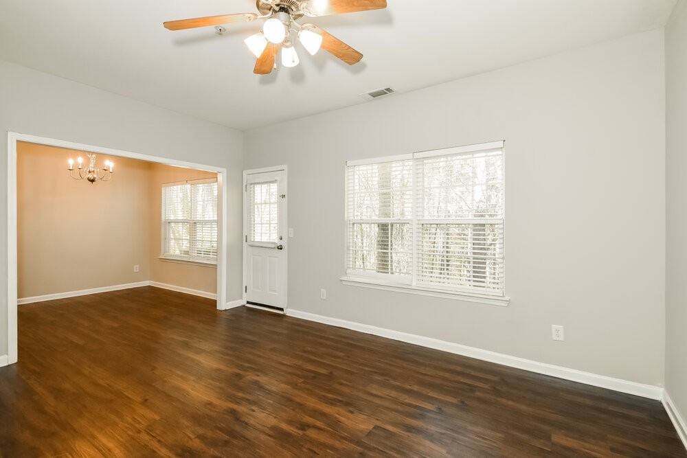 204 Ranier Ct - Photo 6 of 17