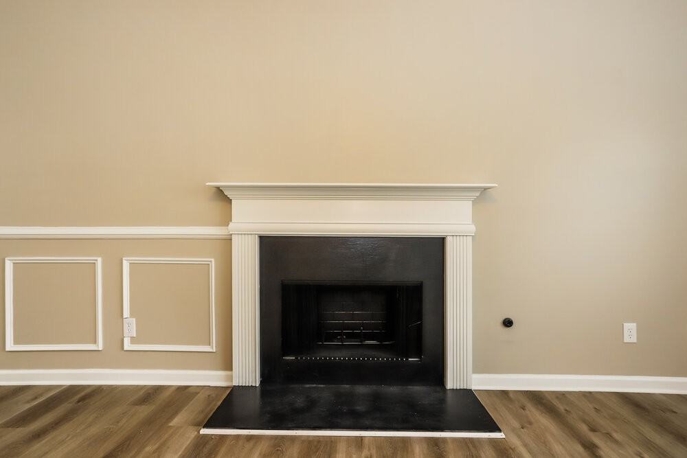 2374 Alden Woods - Photo 6 of 17