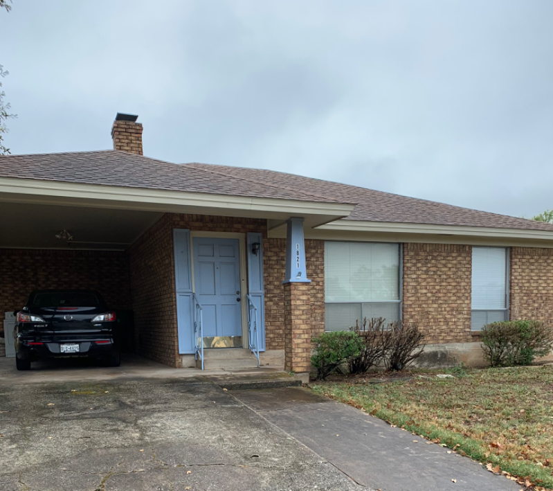 1821 Sleepy Holw - Photo 2 of 6