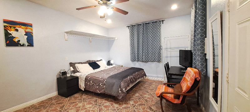 1045 N Hazard Ave - Photo 2 of 11