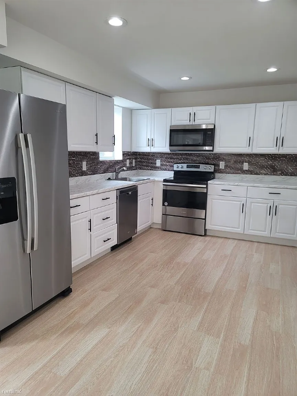 1110 Edmondson Ave #2 - Photo 3 of 20