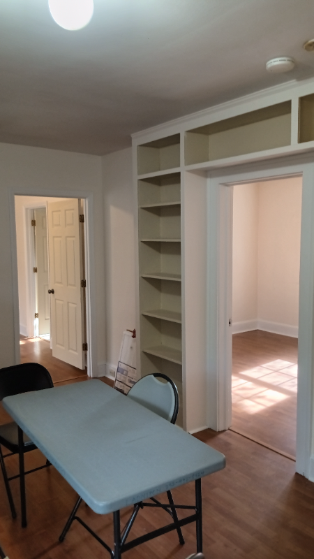 227 Peachtree St - Photo 7 of 10