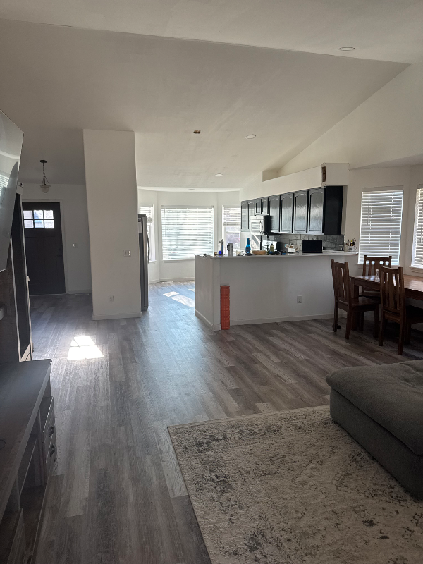 1749 W Durham Dr - Photo 2 of 17