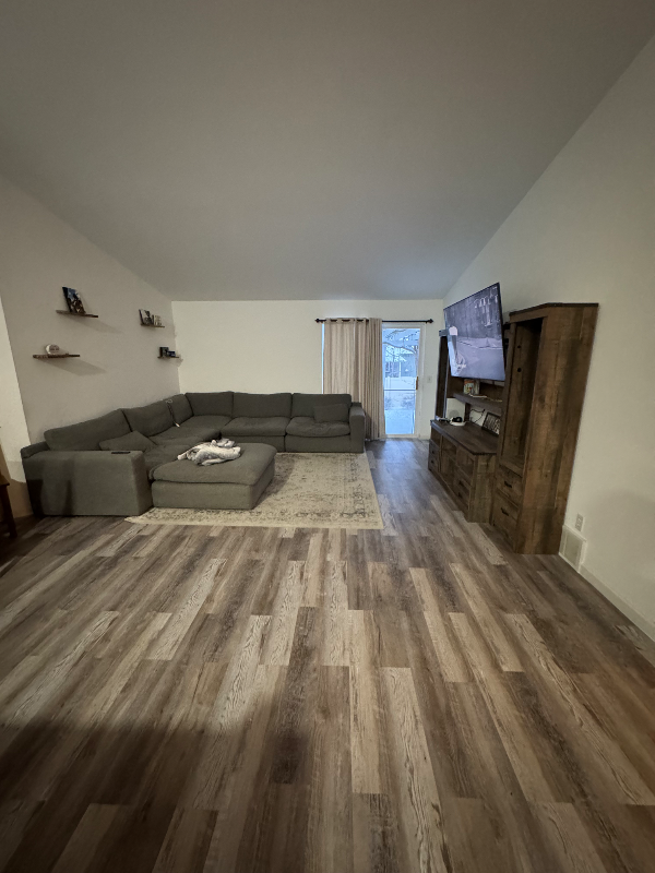 1749 W Durham Dr - Photo 3 of 17