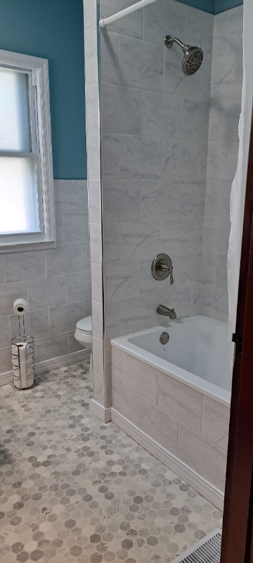 330 Bowman Ave - Photo 3 of 17