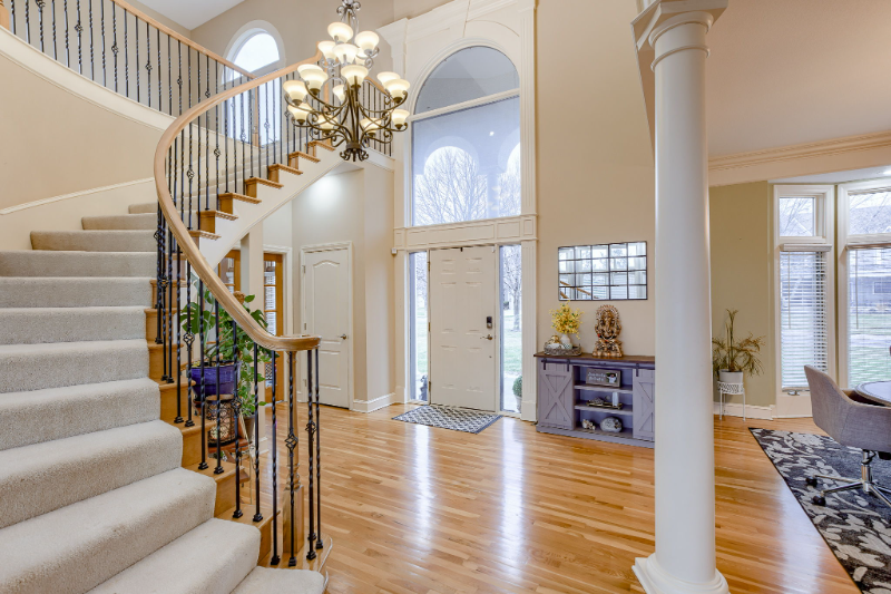 5301 W 149th Ter - Photo 3 of 20