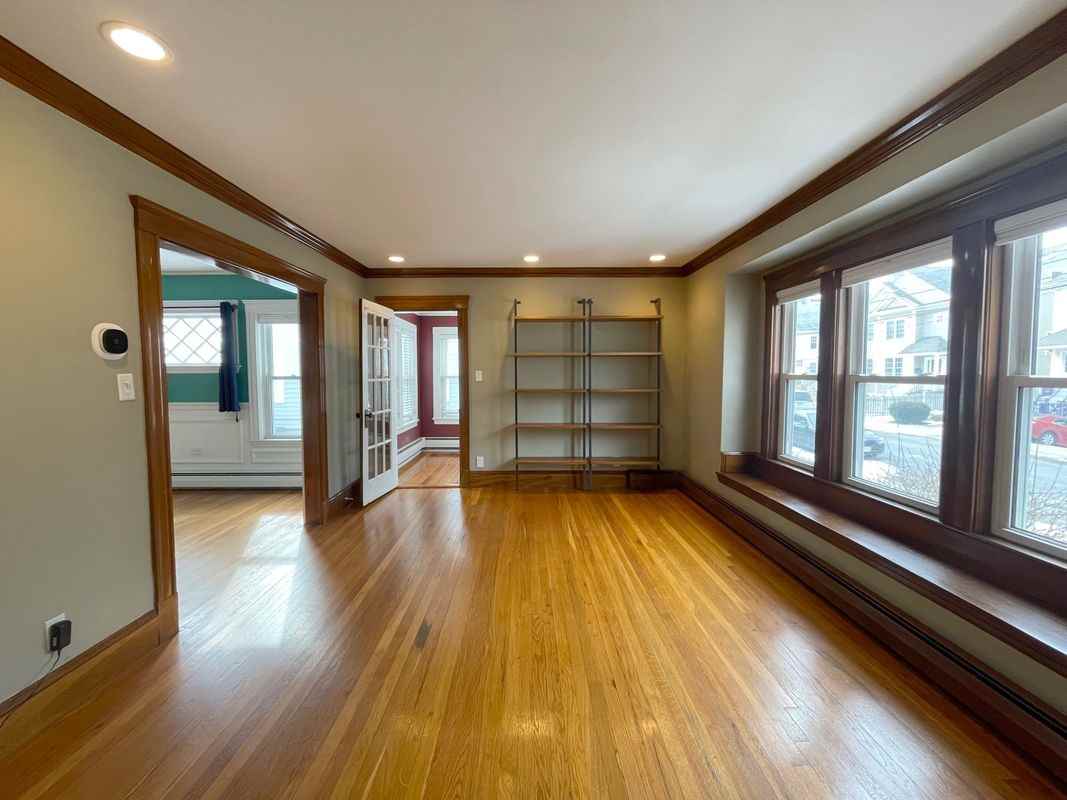 105 Webster St - Photo 2 of 17