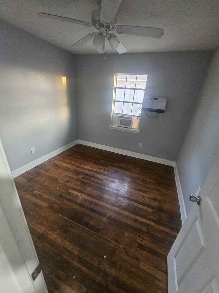 1306 Heights Street - Photo 2 of 12