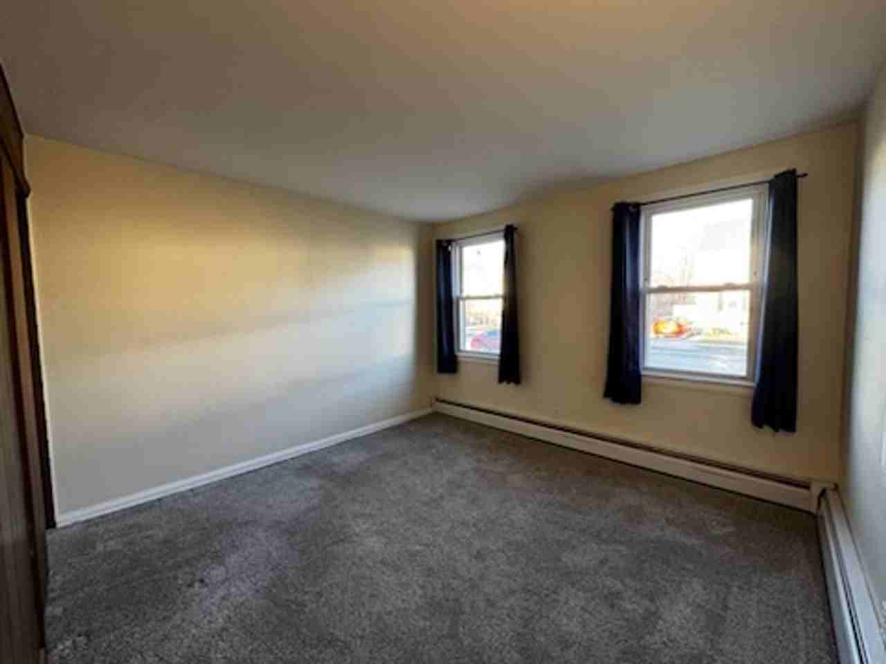 1078 Kelly Dr - Photo 2 of 7