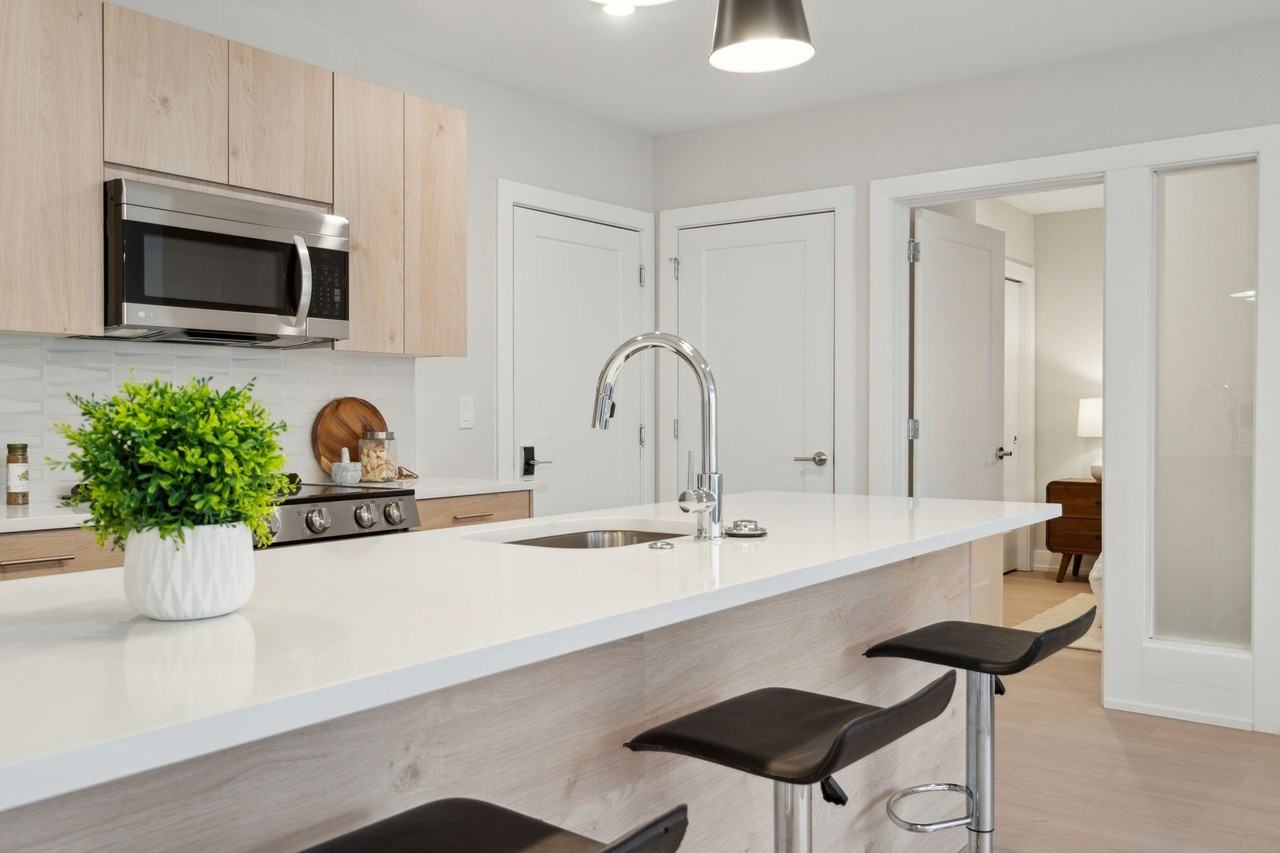 The Lyle on Broad - Photo 3 of 50