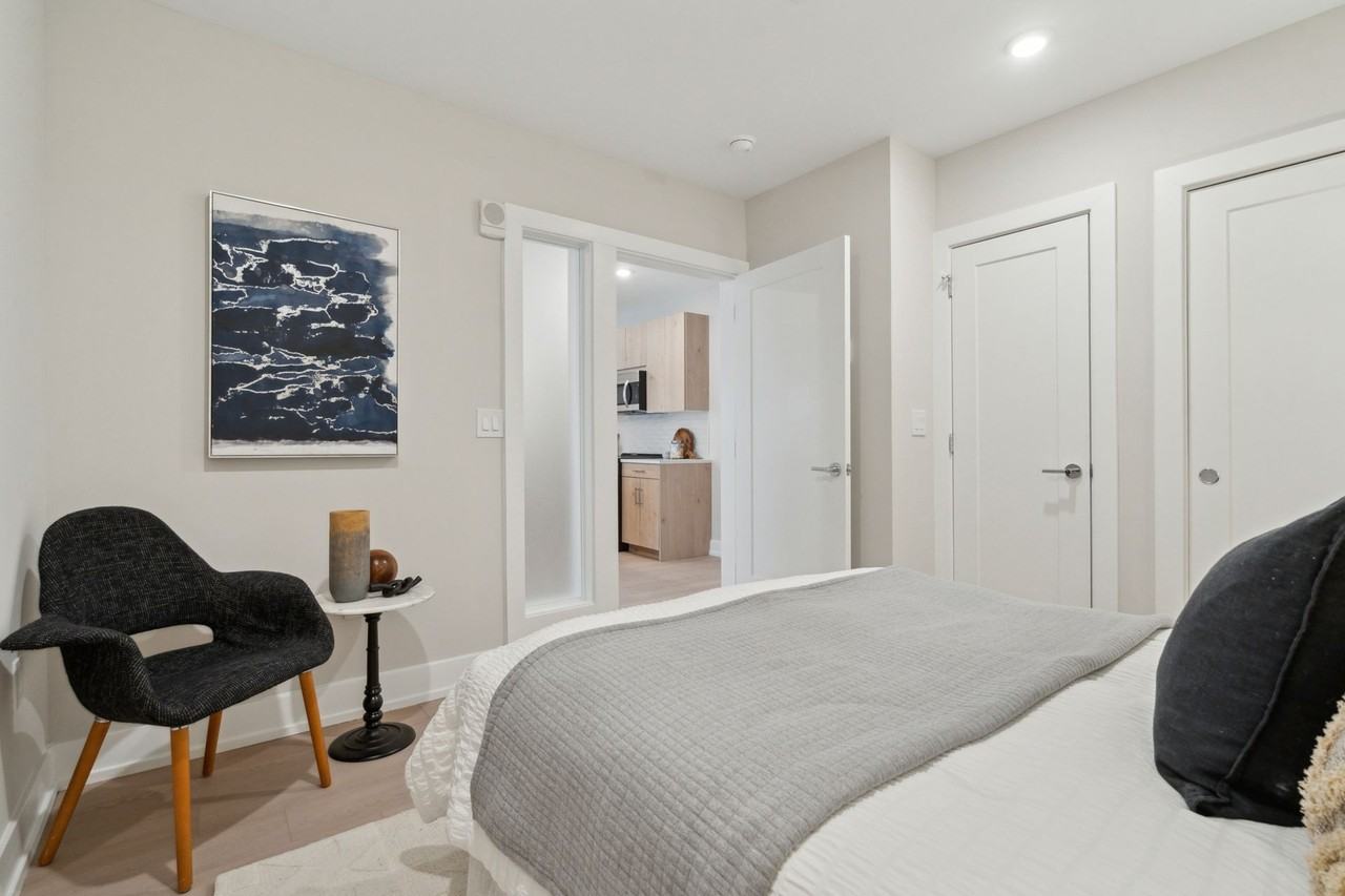 The Lyle on Broad - Photo 5 of 50