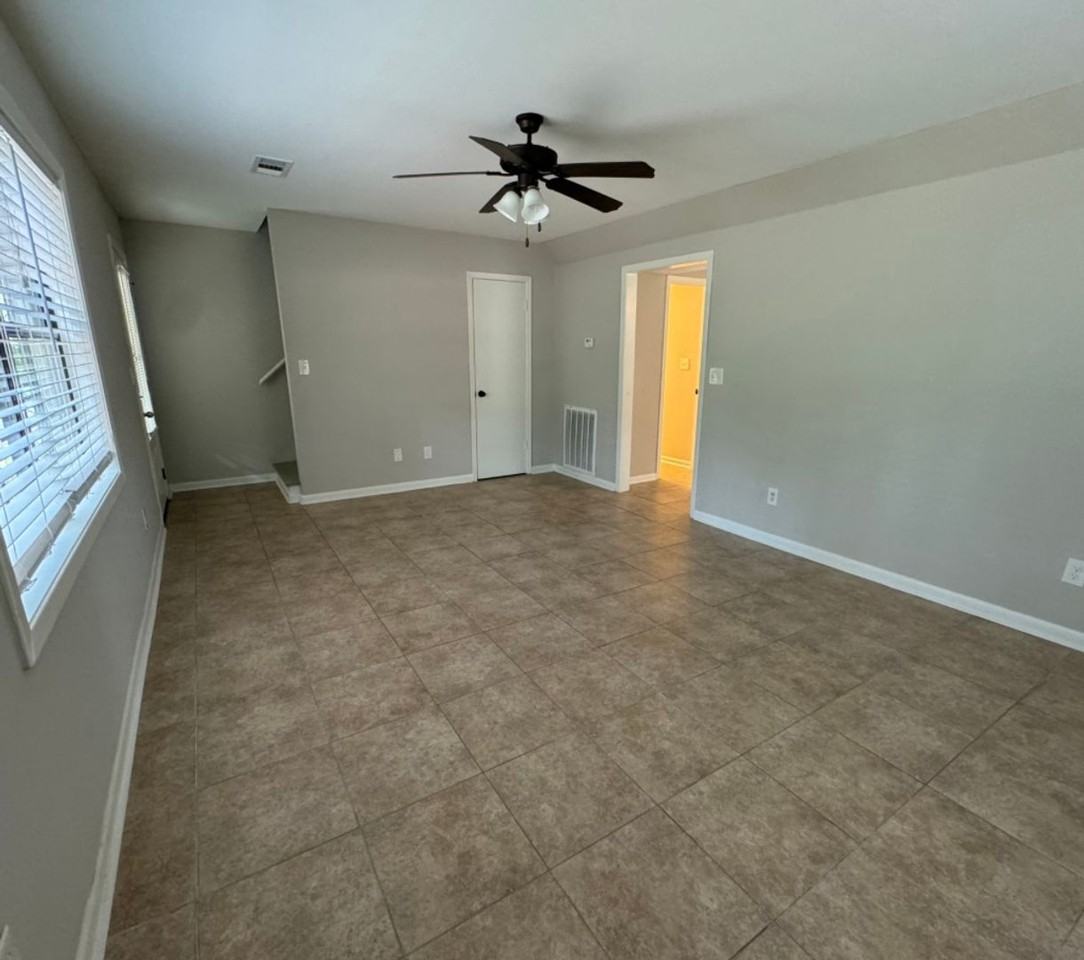 707 Mclarty Rd - Photo 6 of 14