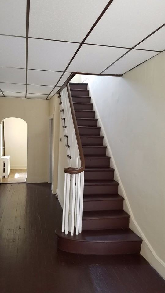 1926 S Bouvier St - Photo 6 of 7