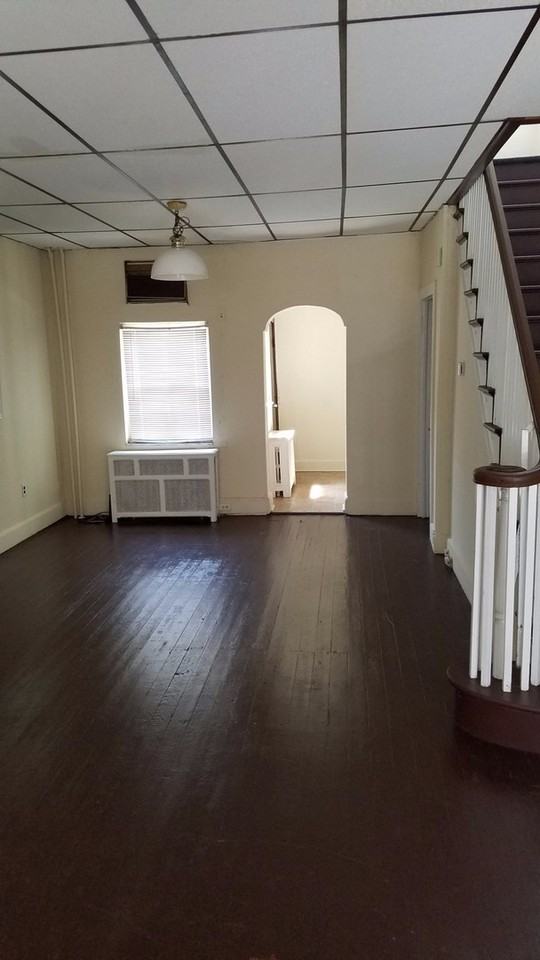 1926 S Bouvier St - Photo 7 of 7