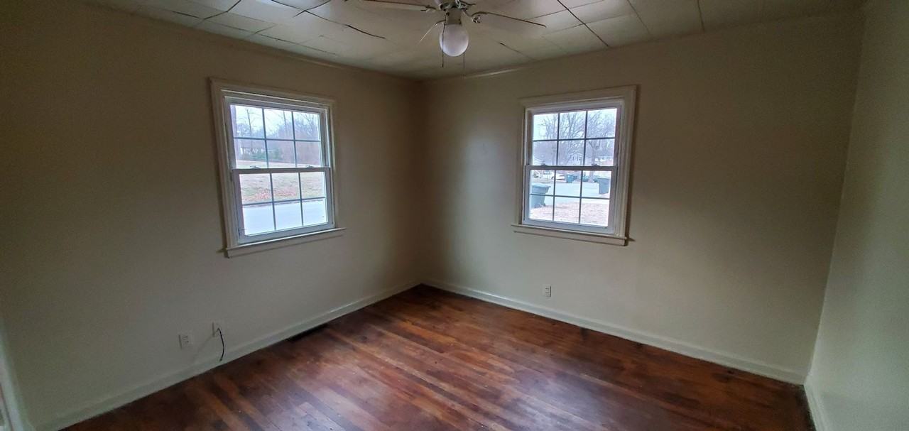 4101 Peterson Ave - Photo 3 of 7