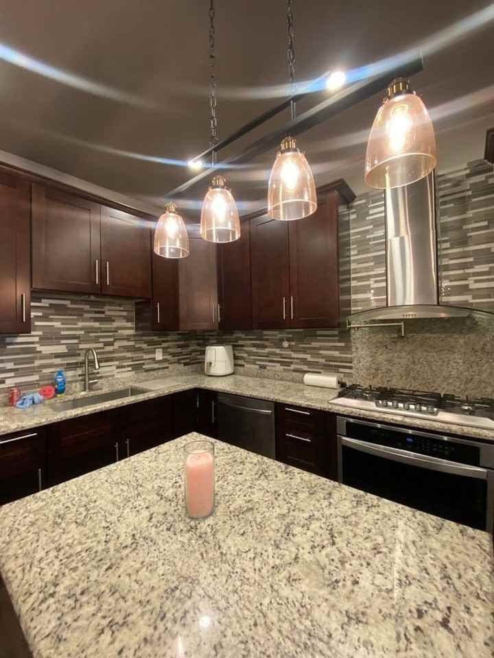 2122 N Keystone Ave #1 - Photo 2 of 6