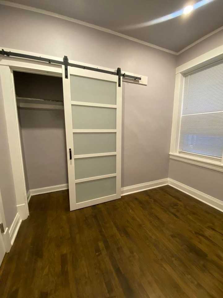 2122 N Keystone Ave #1 - Photo 4 of 6