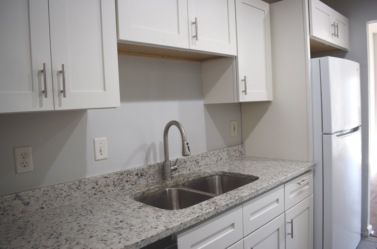 1548 Blaze Ln - Photo 2 of 15