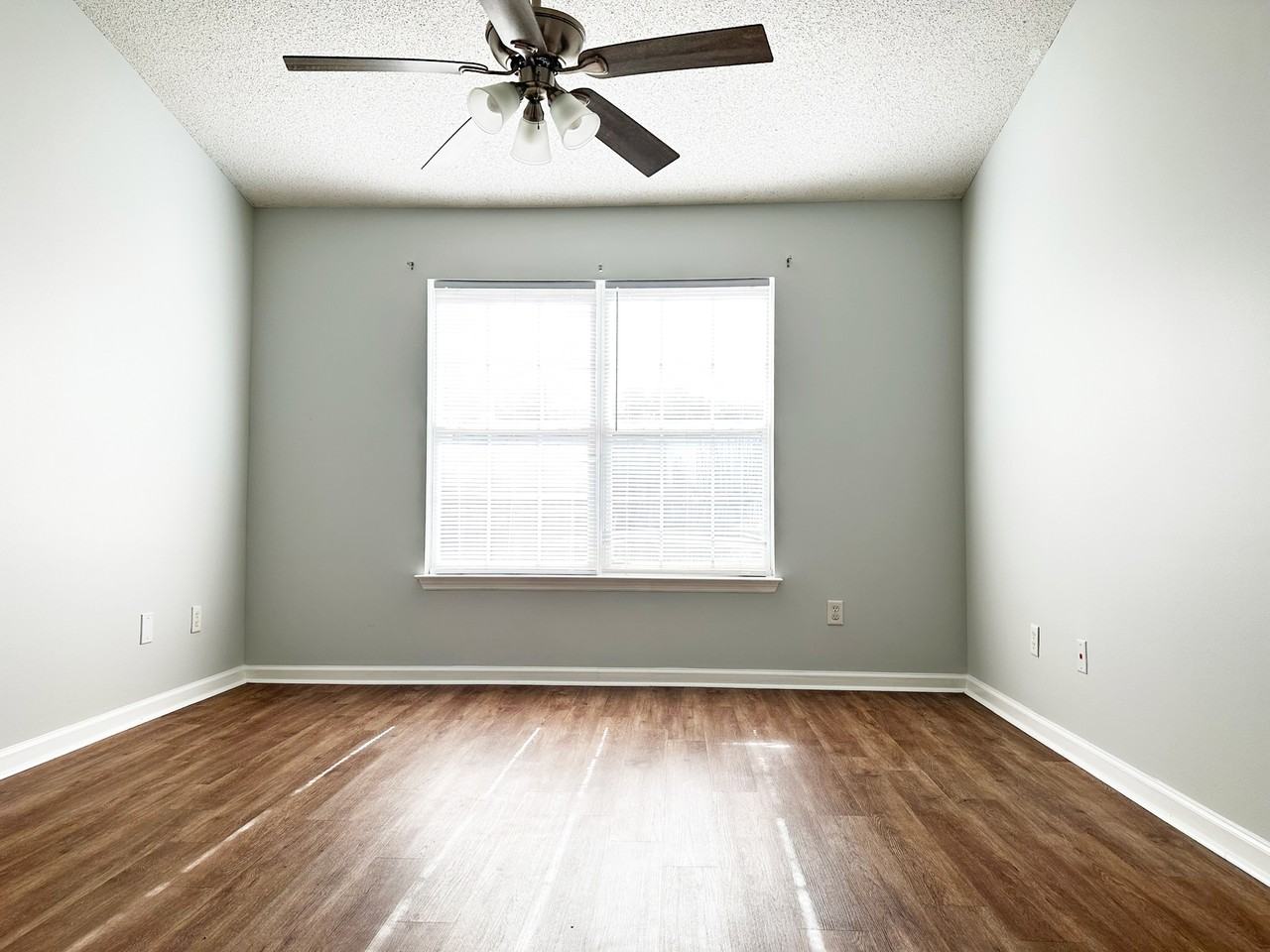 1548 Blaze Ln - Photo 7 of 15