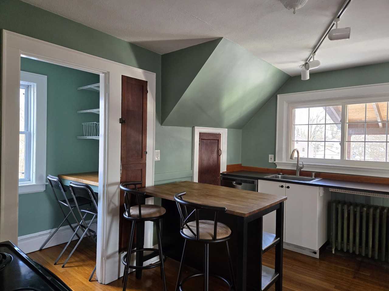 143 Prospect St #3 - Photo 3 of 46