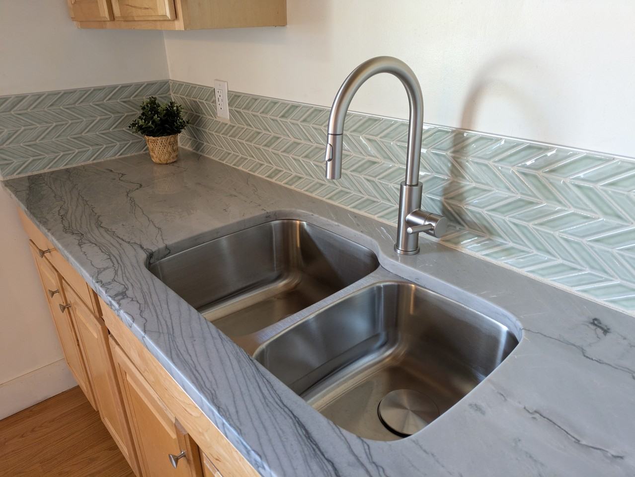 1108 Marron Cir Ne #NA - Photo 2 of 28