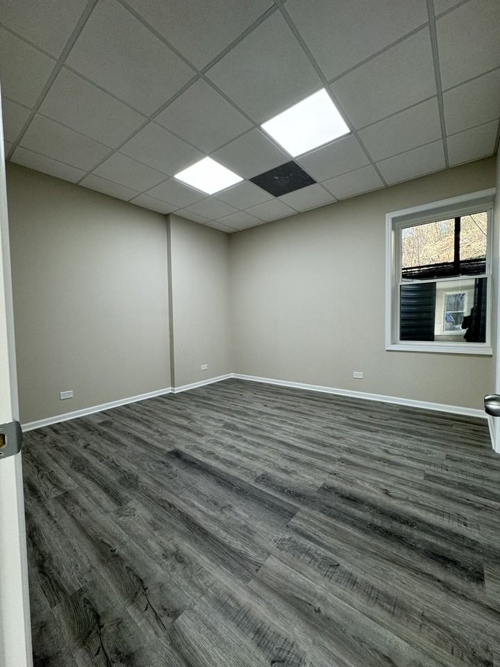 271 Country Commons Rd #G1 - Photo 5 of 6