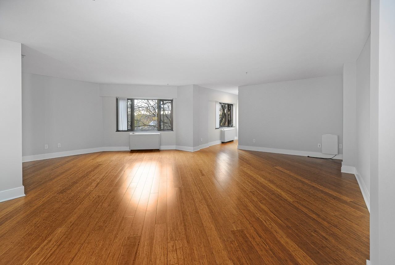 Lovell Square - Photo 4 of 14