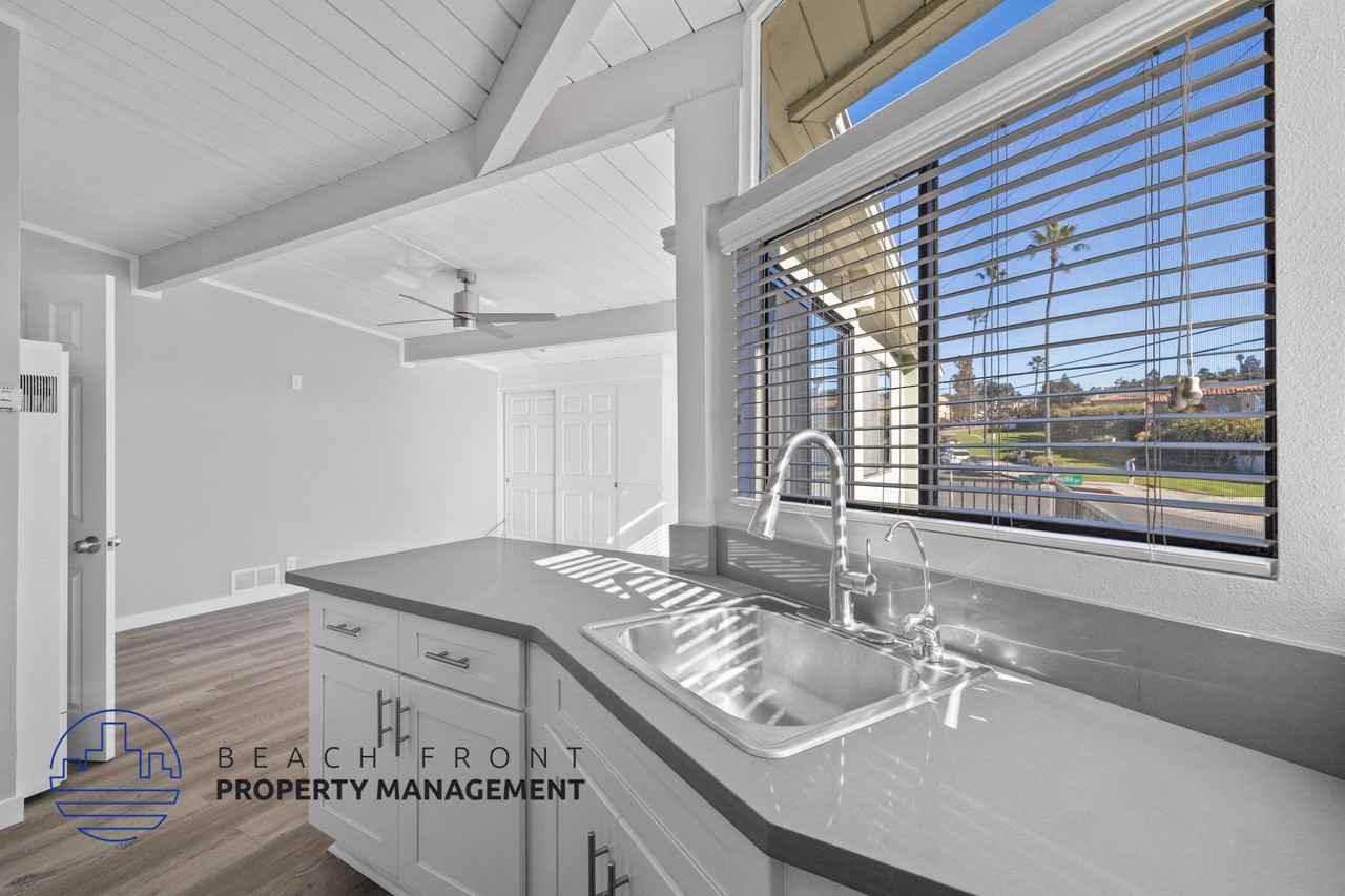 115-125 Via Riviera - Photo 3 of 14