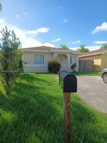 934 Sw 8th Pl - Photo 1 of 1
