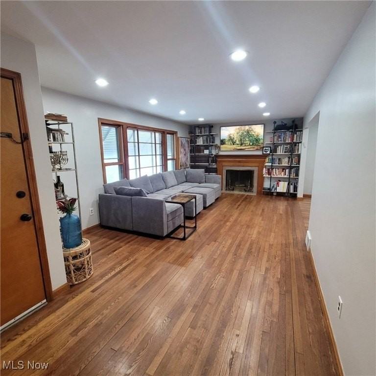 2219 S Green Rd - Photo 2 of 9