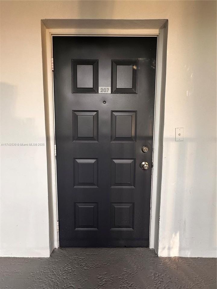 4261 W Palm Aire Dr #207 - Photo 4 of 47