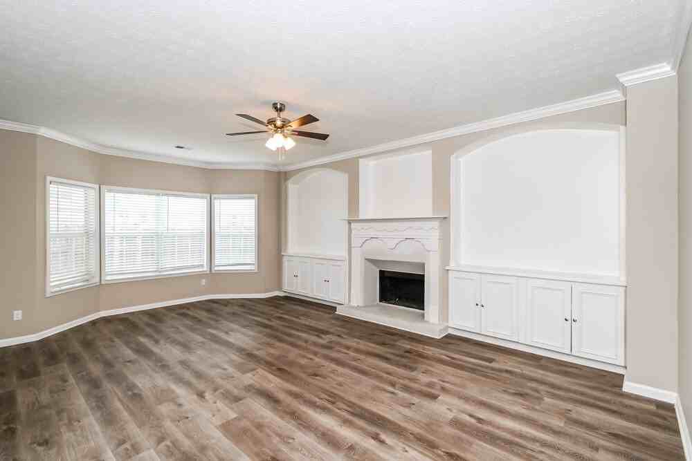 3304 Summer Brooke Ln - Photo 4 of 17