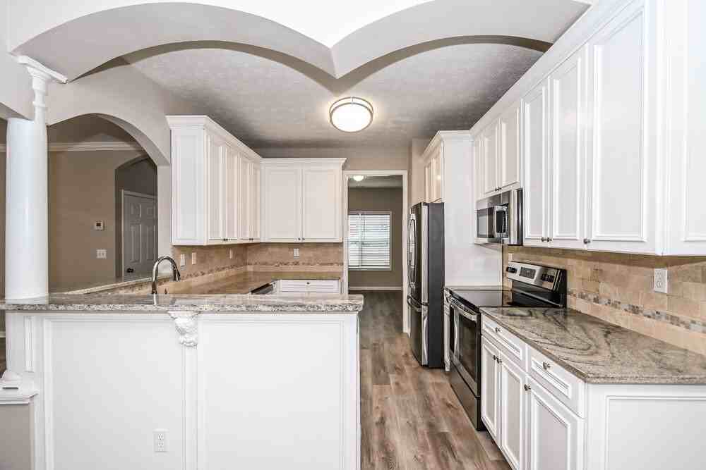 3304 Summer Brooke Ln - Photo 7 of 17