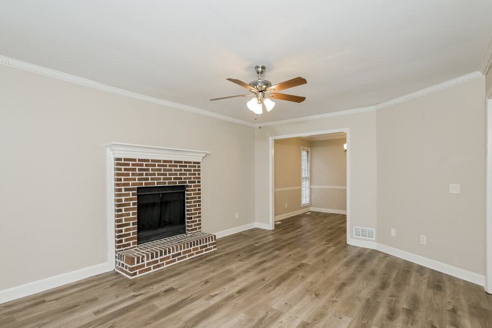 488 Stonebridge Ct - Photo 6 of 17