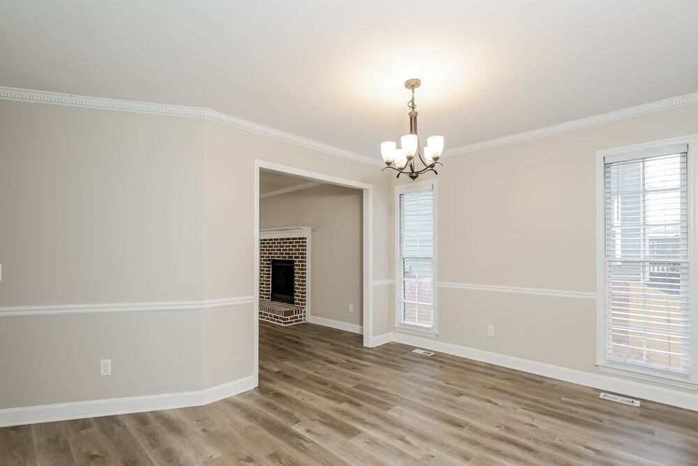 488 Stonebridge Ct - Photo 7 of 17