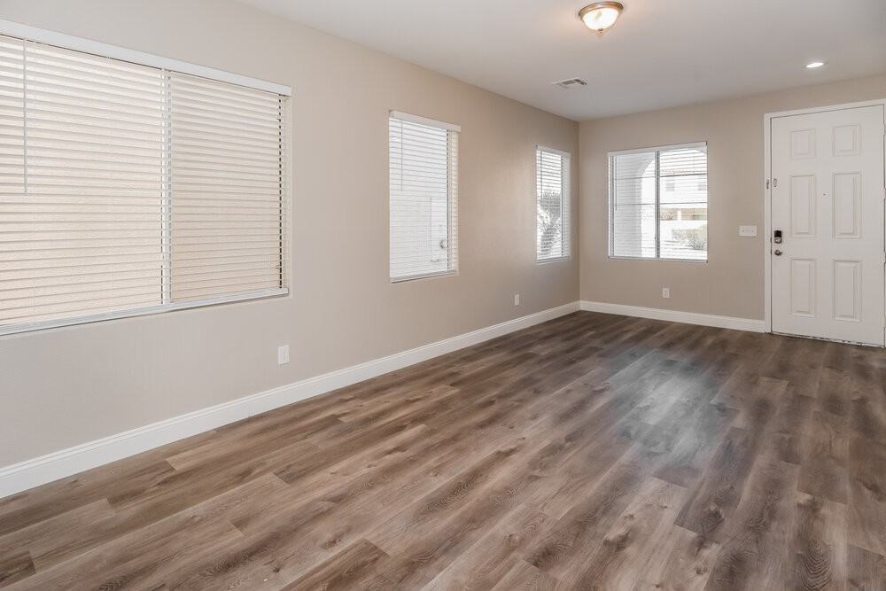 869 Shining Rose Pl - Photo 4 of 17