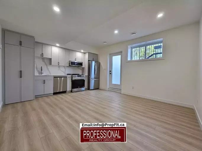 15811 98 Ave Nw - Photo 3 of 10