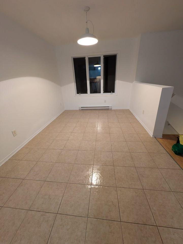 DES GRIVES - Photo 2 of 17