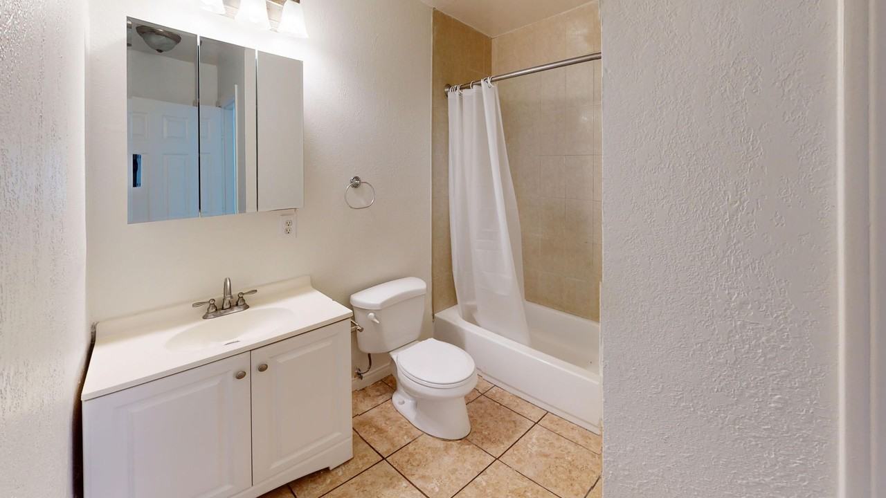 205 Plymouth - Photo 6 of 13