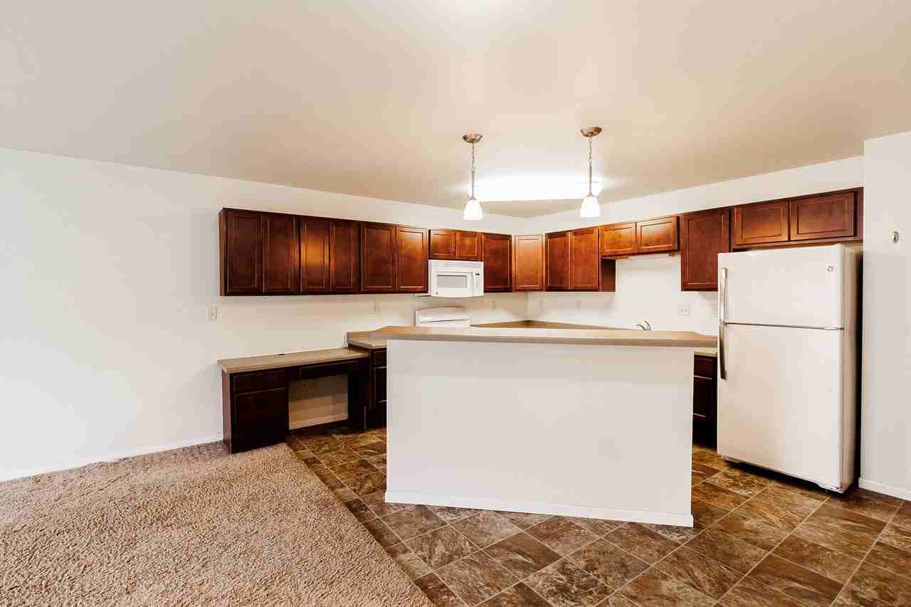 South Park Place Apartments - Photo 3 of 50