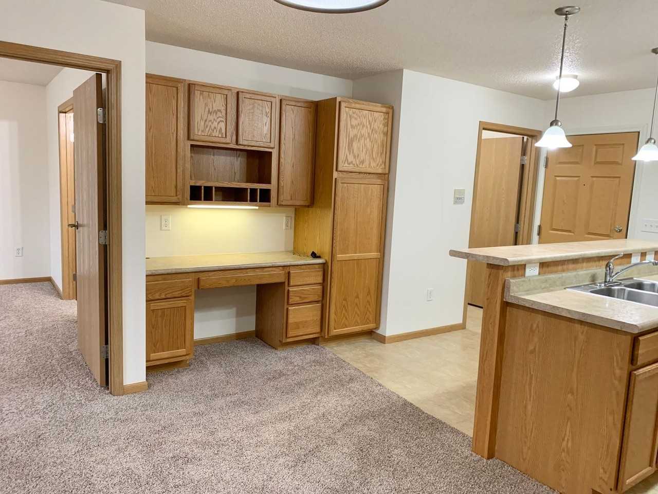 4389 Calico Dr S - Photo 4 of 43