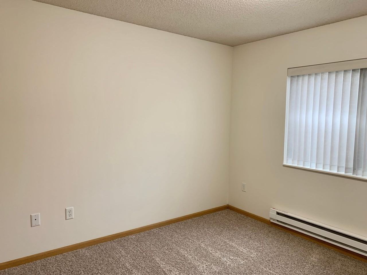 4389 Calico Dr S - Photo 5 of 43