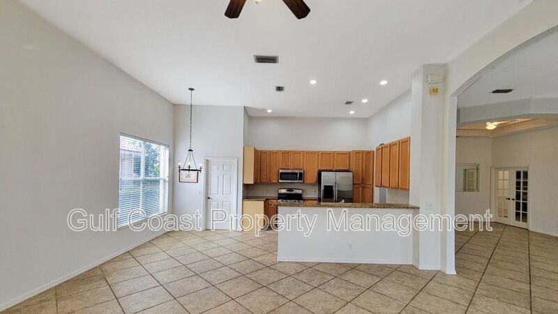 6836 Bay Hill Dr - Photo 5 of 26