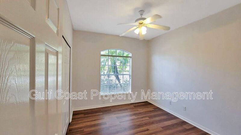 6836 Bay Hill Dr - Photo 7 of 26