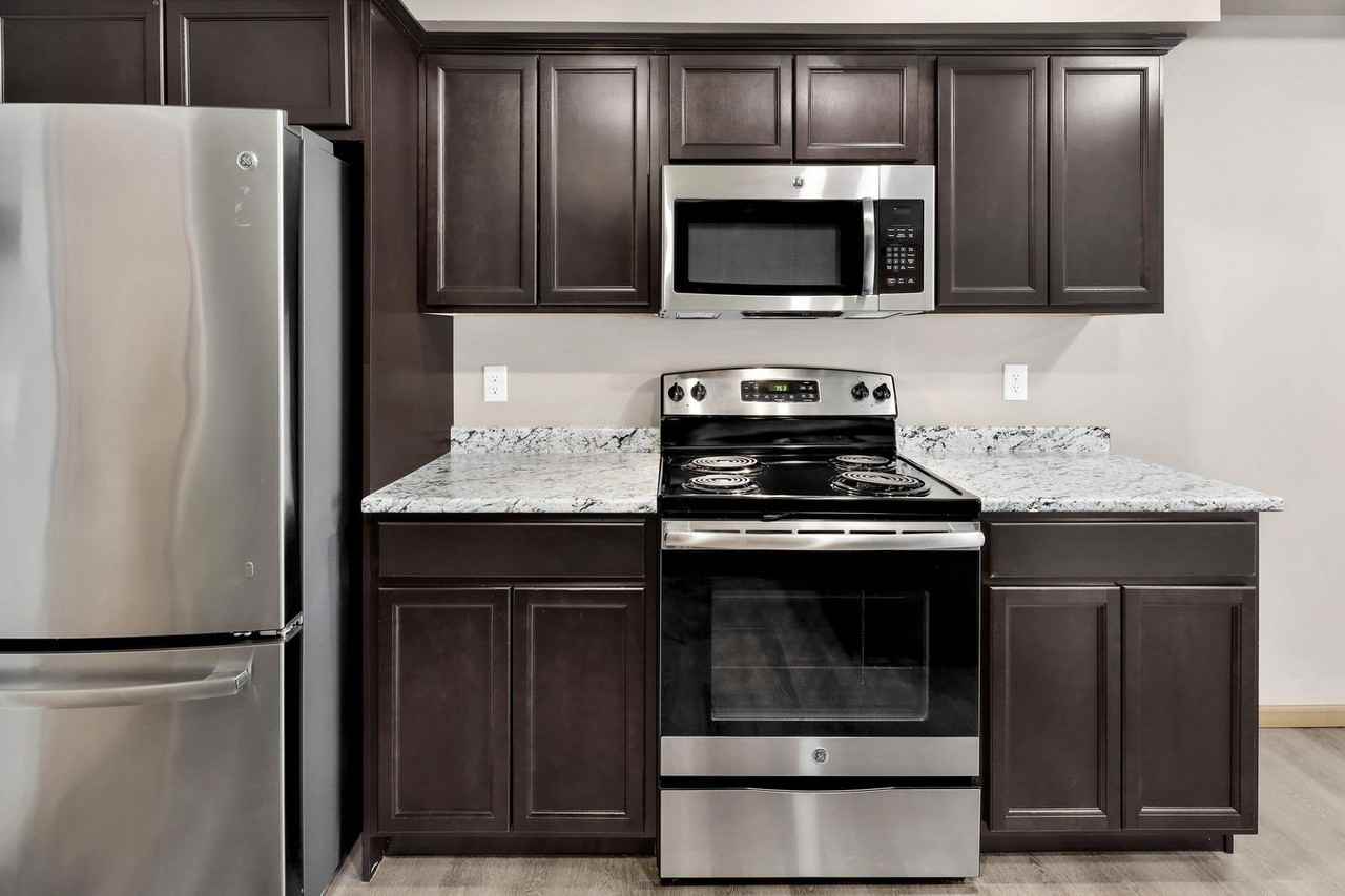 Tremezzo Apartments - Photo 6 of 50