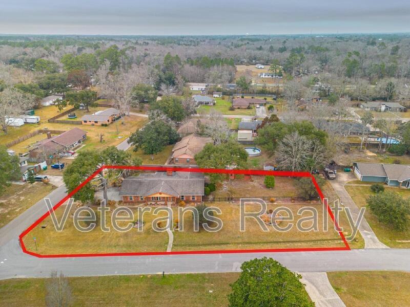 16170 Carolyn St - Photo 3 of 26